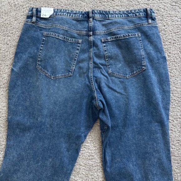 Lane Bryant MID RISE SLIM STRAIGHT ANKLE JEANS size 24 NWT - Picture 7 of 9